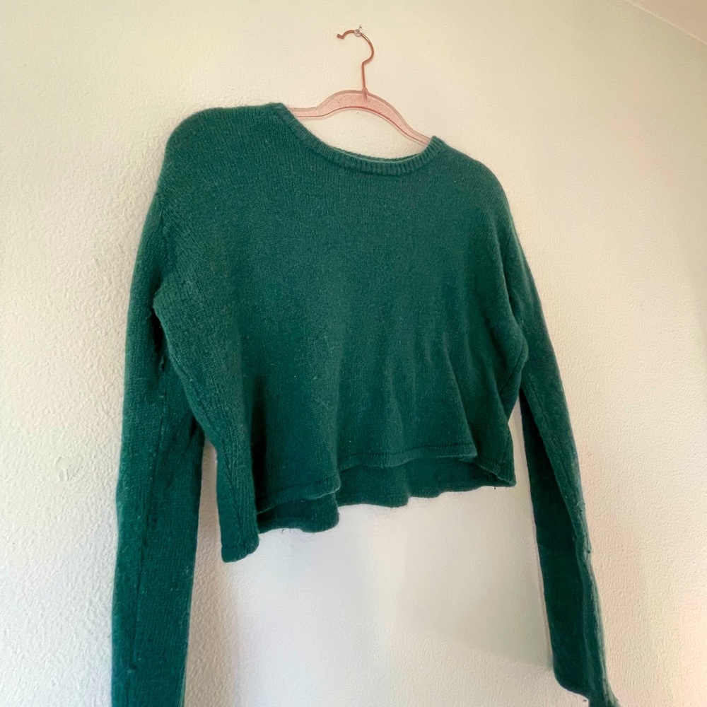 Brandy Melville Green Cropped Sweater